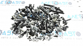 Audi Q7 16 interior hardware - incomplete