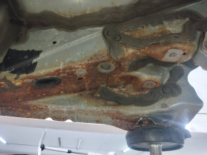 Quarter wing rear right Lexus CT200h 11-17 on the body, graphite, rusty, bumps