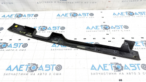 Rear right outer wing trim Audi Q5 80A 18 - broken fasteners