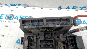 Jeep Patriot 11-13 underhood fuse box with cover
