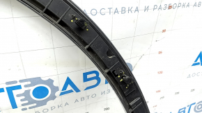 Front left wing arch trim Audi Q5 80A 18-20 broken fasteners, pokes