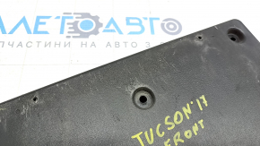 Front License Plate Area Hyundai Tucson 16-21 Scratches