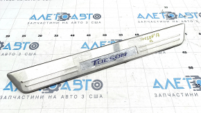 Door sill trim outer front left Hyundai Tucson 16-21 chrome, scratches, backlight turned black