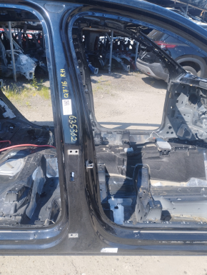 Body pillar central right Audi Q7 16- on the body, bumps