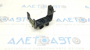 Headlight mounting bracket lower right Ford Edge 15 - broken fasteners