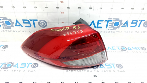 Light outer wing left Hyundai Tucson 16-18 halogen, scratches