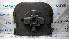Foam plastic under the Toyota Avalon 13-18 tool, tears, dents