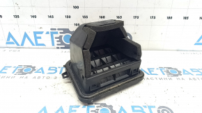 Right ventilation shield for Audi A4 B8 08-16