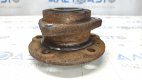Front left hub VW Golf 15 - rusty