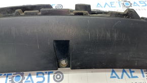 Front bumper lower grille BMW 3 F30 16-18 broken, broken fasteners, scratches