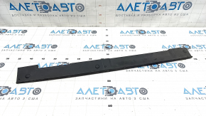 Rear left outer wing trim Audi Q5 80A 18 - broken fasteners