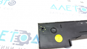 Rear left outer wing trim Audi Q5 80A 18 - broken fasteners