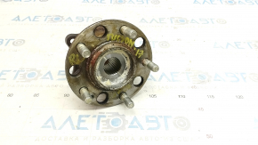 Rear left hub Hyundai Tucson 16-21 awd, rusty