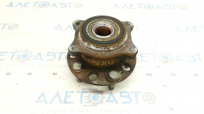 Rear left hub Hyundai Tucson 16-21 awd, rusty