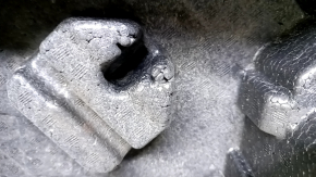Foam plastic under the Kia Optima 16 tool - under R16 tears, dents