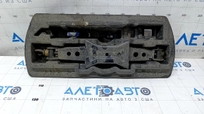 Tool kit Nissan Maxima A36 16- dents, tears