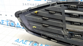 Radiator grill assembly with frame Ford Fusion mk5 17-18 sand, cracked, broken fasteners, missing fragment