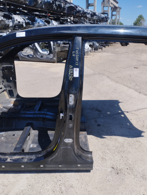 Central left body pillar Hyundai Tucson 16-21 on the body, bumps