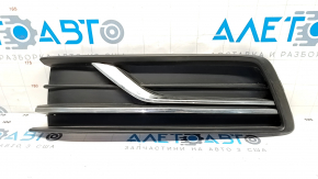 Front bumper grille side left VW Passat b8 16-19 USA without fog lights, broken fasteners