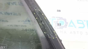 Window blind glass rear right Audi Q5 80A 18- with chrome molding, scratches on chrome, seal defect