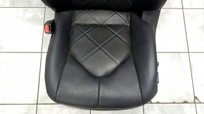 Driver's seat Toyota Camry v70 18- without airbag, electric, leather black with brown, heating, perforation, driftwood, non-working electrics, rusty, no runner drive, for dry cleaning