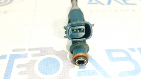 Toyota Prius V 12-17 fuel injector