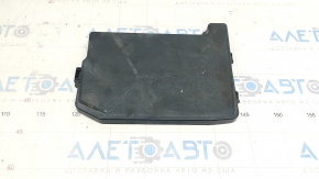 Upper cover of the fuse box under the hood Toyota Prius V 13-14