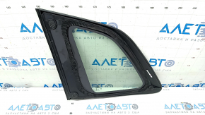 Window blind glass rear right Honda CRV 23- chrome, scratches on chrome, torn seal