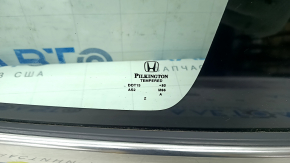 Window blind glass rear right Honda CRV 23- chrome, scratches on chrome, torn seal
