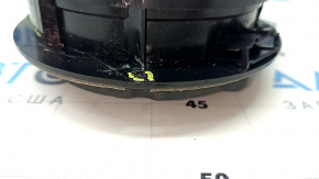 Speaker door rear left VW Tiguan 18 - cracks in fasteners