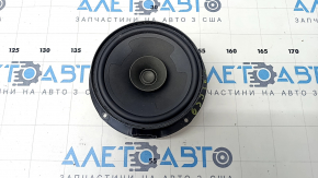 Speaker door rear right VW Tiguan 18 - cracks in fasteners