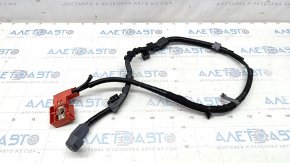 Positive terminal of battery Honda CRV 23 - wire cut off