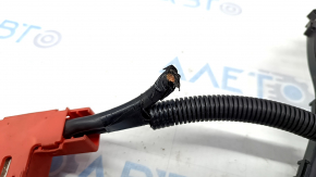Positive terminal of battery Honda CRV 23 - wire cut off