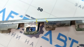 Molding rear bumper center VW Tiguan 18- chrome, dented, cracks, broken mount