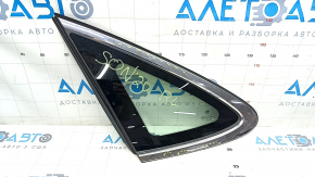 Window blind glass rear left Hyundai Sonata 20-22 petrol, scratches on chrome