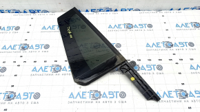 Rear right triangle door glass for a VW Tiguan 18-24