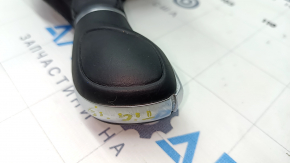 Gear knob VW Tiguan 18 - leather black, worn, scratches