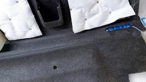 Rear shelf Chevrolet Cruze 16 - black, broken fasteners, kinked, scratches
