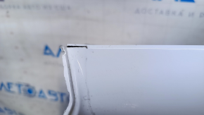 Card rear right VW Beetle 12-19 white gloss, armrest leather brown, structure, scratches, crack in the lining