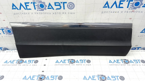 Door trim lower rear right VW Tiguan 18- with chrome, structure, scratches
