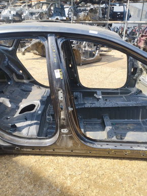 Body pillar central right Hyundai Sonata 20-22 on the body, bumps