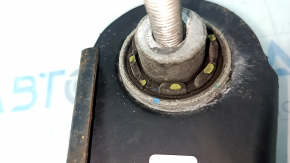 Lower arm under the spring rear left VW Tiguan 18 - rusty, cracked silent