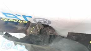 Left radiator deflector VW Tiguan 18 - tears, broken fasteners