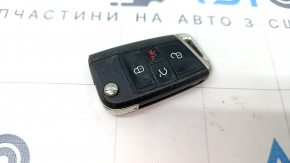 Key VW Tiguan 18- keyless 4 buttons, scratches, bumps, scuffs