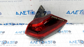Light outer wing right Nissan Rogue 17- scratches