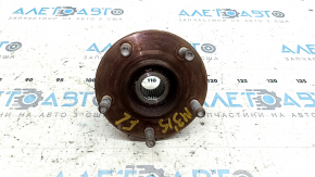 Front left hub Mazda 3 14-18 BM rusty