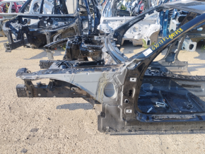 Quarter front left BMW 5 G30 17-23 on the body, black