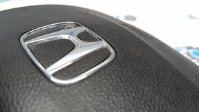 Airbag in the steering wheel driver's Honda Accord 13-17 scratches, chrome peeled off