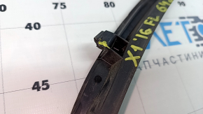 Windshield molding left BMW X1 F48 16-22 broken mount