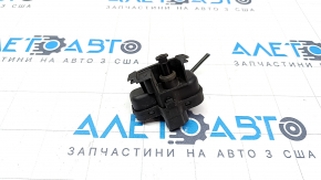 VW Tiguan 09-17 fuel filler flap lock chip cut off